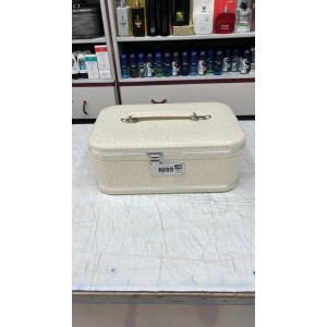 Flormar Pretty 16 Parça Şiferli Kutuda Makyaj Seti